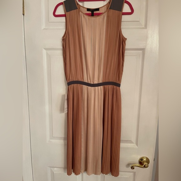 NWT! Brand New BCBGMAXAZRIA Sofi Pleated Dress Size 0. Color: Aprictmstc - Picture 3 of 12